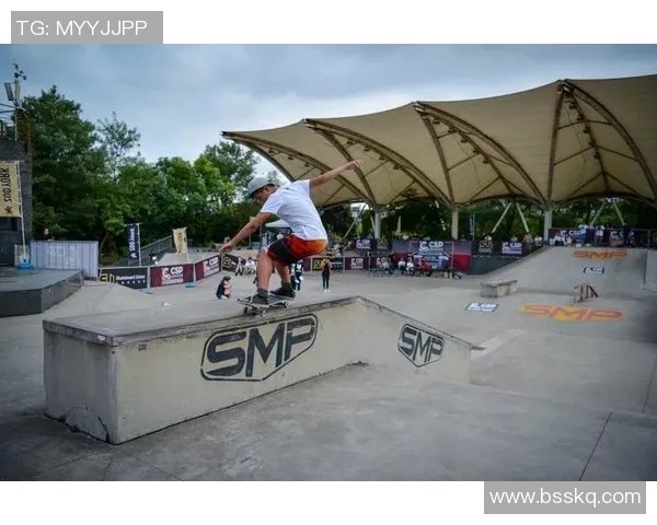 西安滑板队在攀岩联赛中的意识表现分析与点评